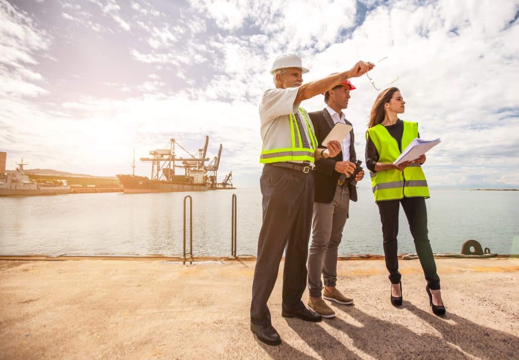 Commercial and operational shipping agencies: understand the differences