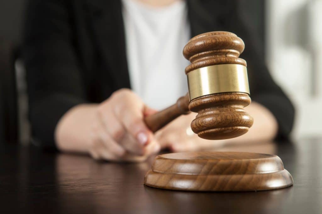 Concession and sharing auctions: is there better option?