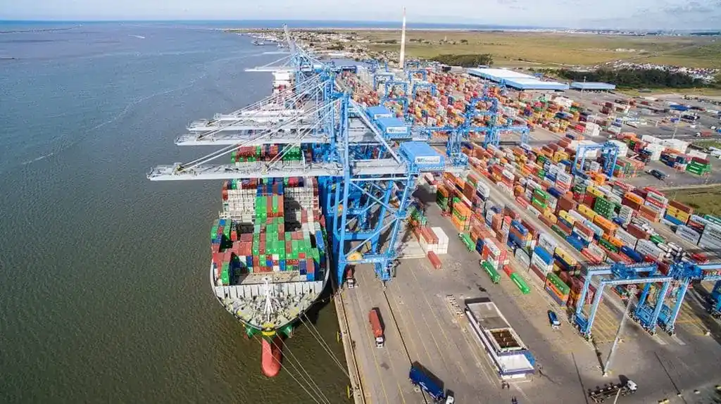 Wilson Sons registra aumento de manobras portuárias em junho