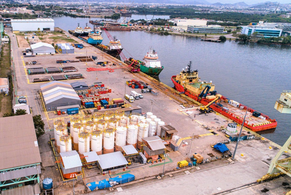 Wilson Sons, por meio da Base de Apoio Offshore, firma contrato com TotalEnergies, uma das líderes globais do setor de energia